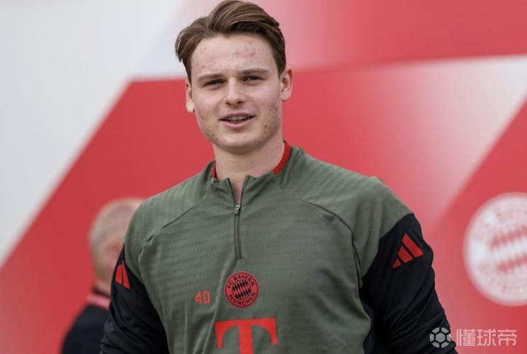 记者：乌尔比希将首发出战对阵亚特兰大的次回合比赛