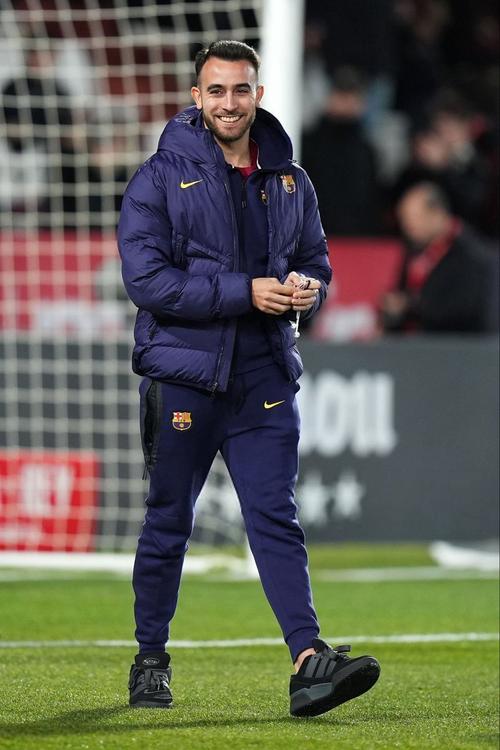 世体：埃里克加西亚没有受伤，要求被换下是避免伤病风险