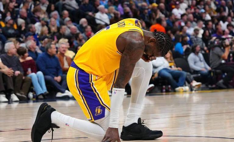 艾顿打趣：平时被贬替补意味着我上不了场但最近我110%投入