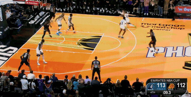 彻底投疯了！蒙克17中8爆砍32分2板6助1帽三分球13中7&罚球9中9