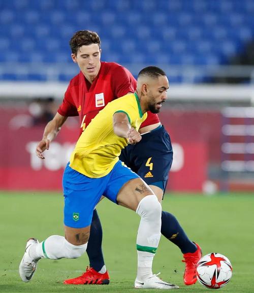 卡马乔认为西班牙是世界杯冠军的有力竞争者，阿韦洛亚的执教表现极为出色_西甲直播