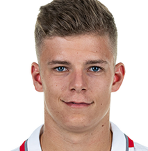 乌尔比希因伤退出，德天空：纳格尔斯曼补招奥格斯堡门将达门