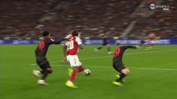 BBC：判罚小组认定哈弗茨对阵埃弗顿该获点球，但也支持VAR不介入