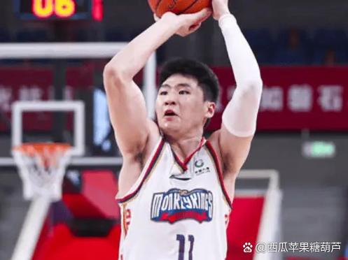 状态出色！赵柏清半场6中5高效拿下12分6篮板