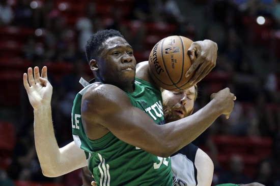 解说：说唱歌手J.Cole加盟同曦真不一定是玩票前者是黄蜂小股东