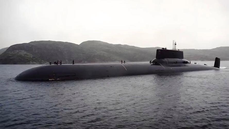 俄罗斯足球世界排名潜水艇l？俄罗斯著名潜艇？