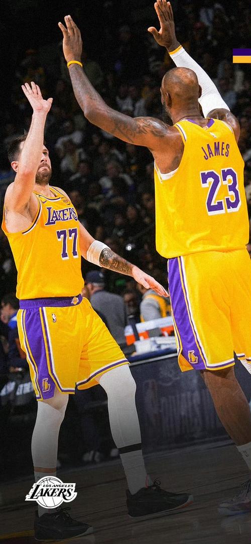 湖人快船第一场比赛数据，湖人快船第一场比赛数据图