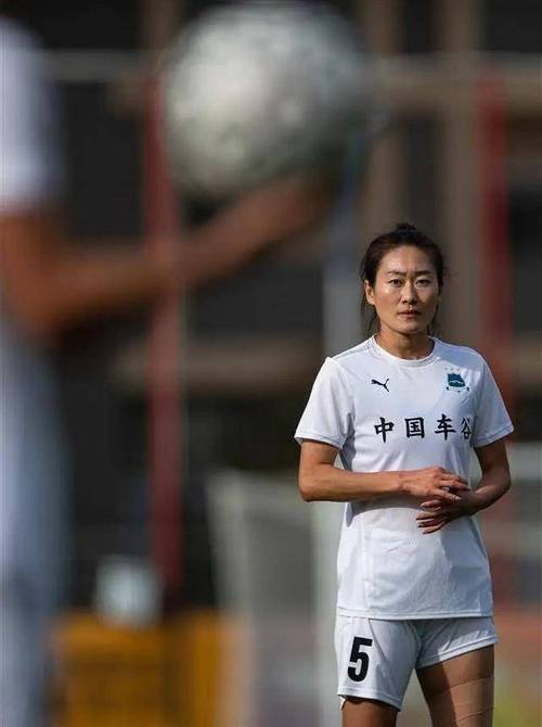 中国女足名单官方照？中国女足名单及照片吴海燕？