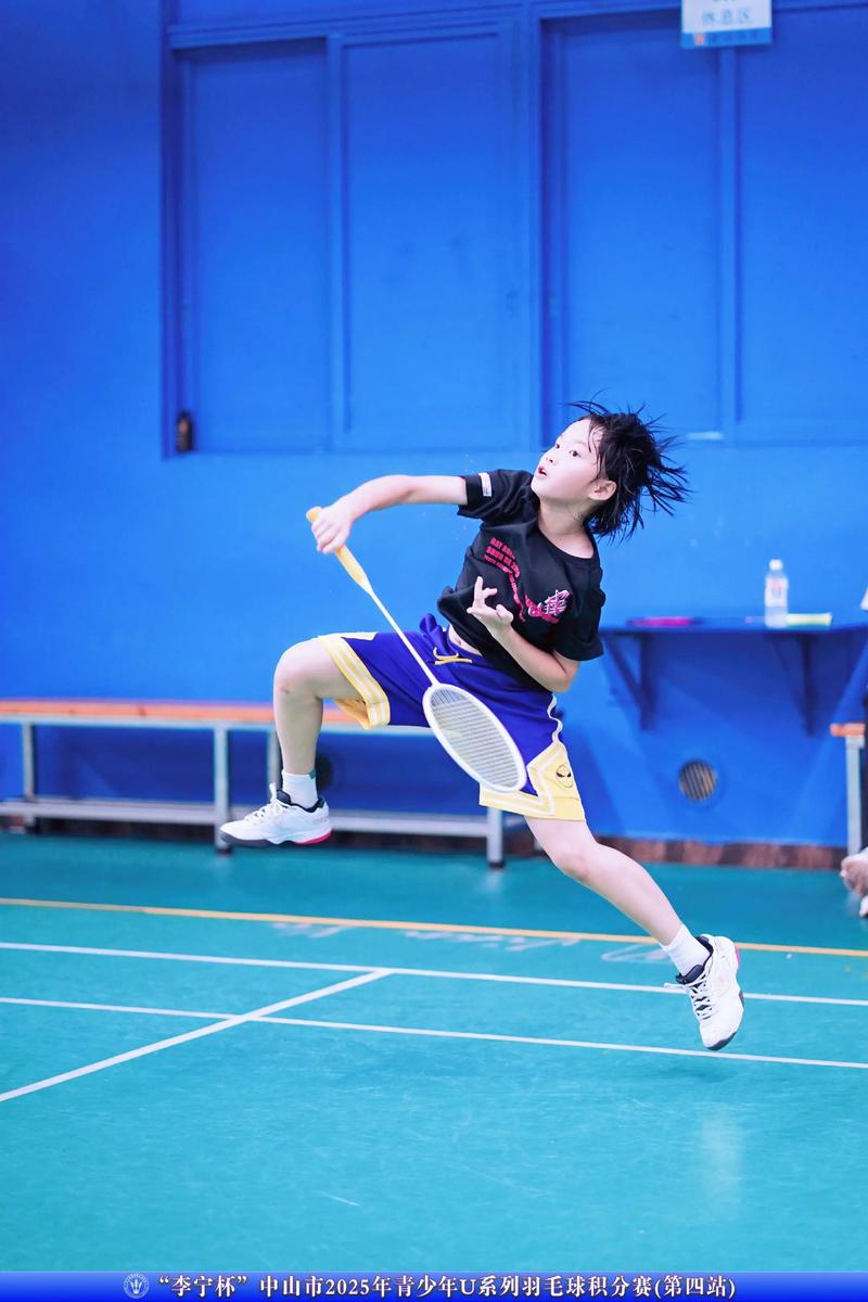 个人怎么参加羽毛球比赛？个人怎么参加羽毛球比赛视频？